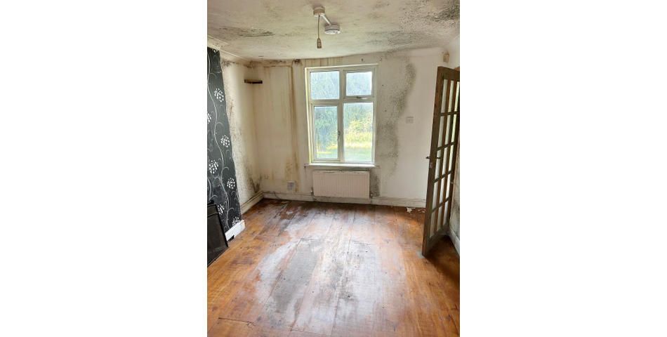 Lot 68 - End-terrace Cottage For Improvement