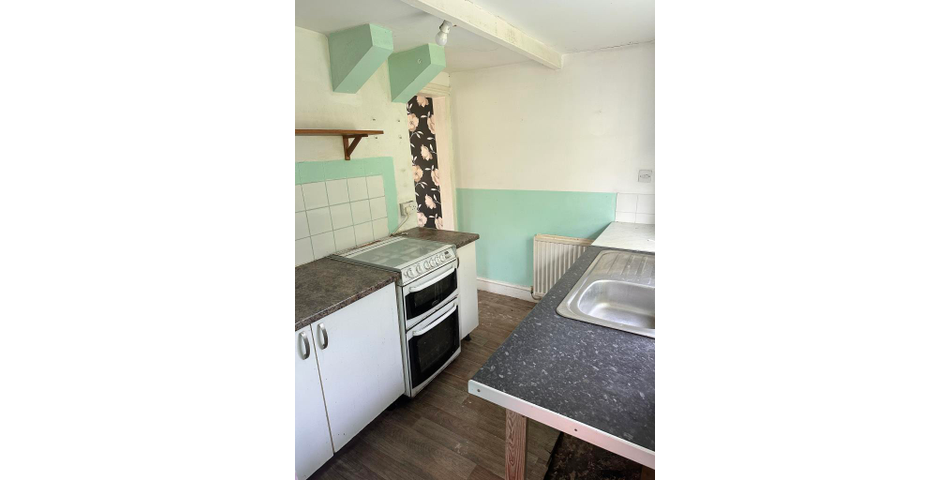 Lot 68 - End-terrace Cottage For Improvement