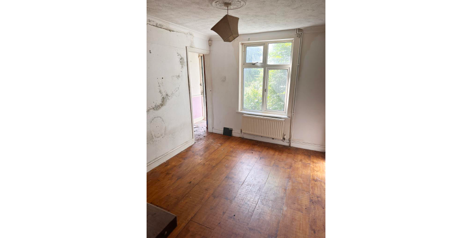 Lot 68 - End-terrace Cottage For Improvement