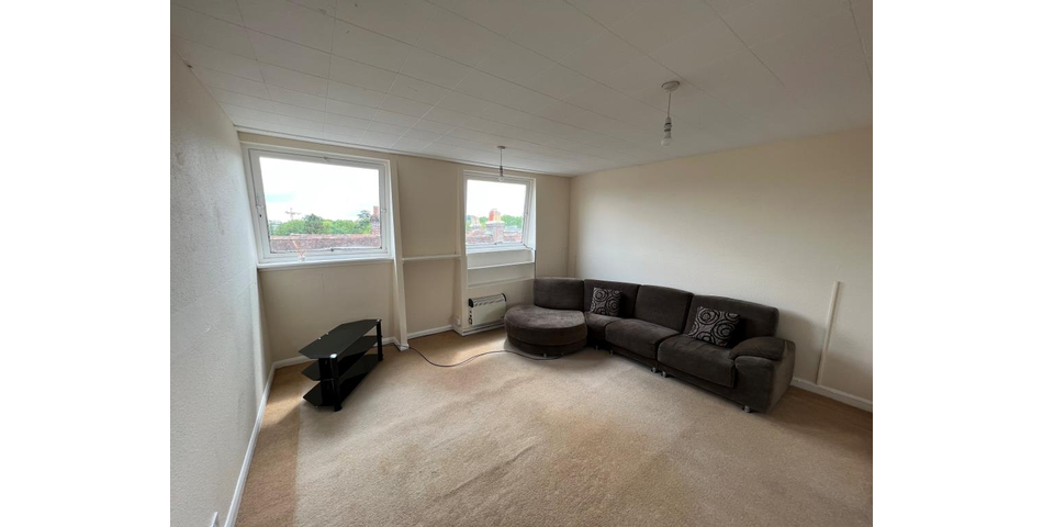 Lot 59 - Pair Of Freehold Town Centre Buildings Comprising Five Flats And Two Shops