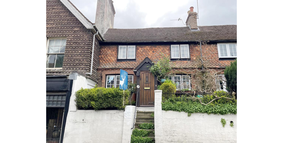 Lot 10 - Character Cottage With Garage And Gardens