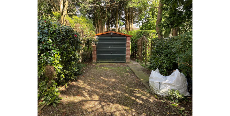 Lot 10 - Character Cottage With Garage And Gardens