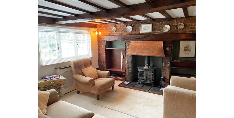 Lot 10 - Character Cottage With Garage And Gardens