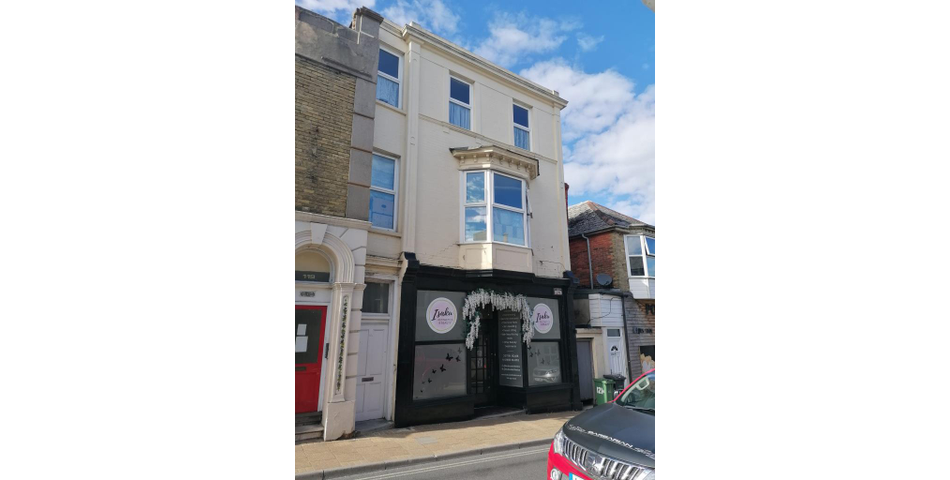 Lot 2 - Freehold Town Centre Mixed Investment