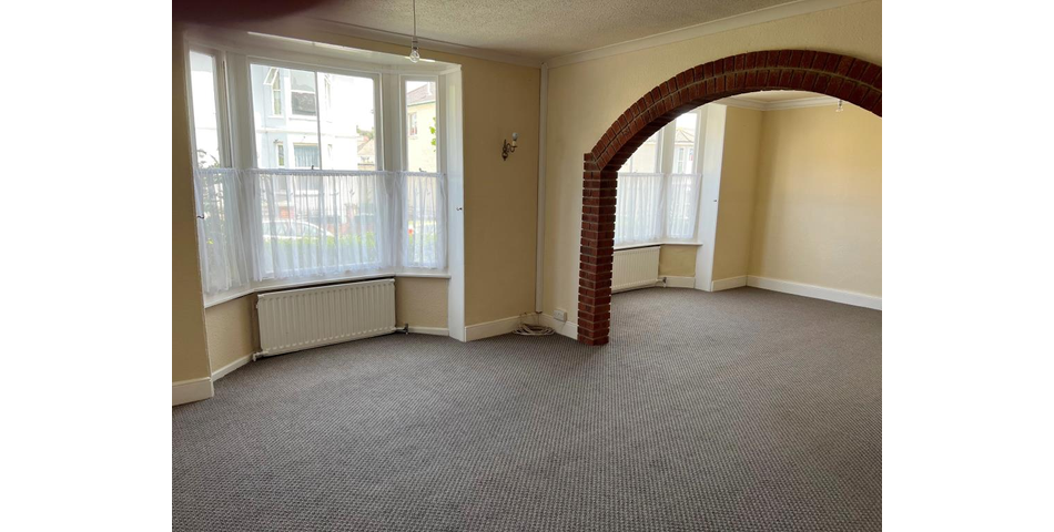Lot 164 - Town Centre Six-bedroom House With Potential