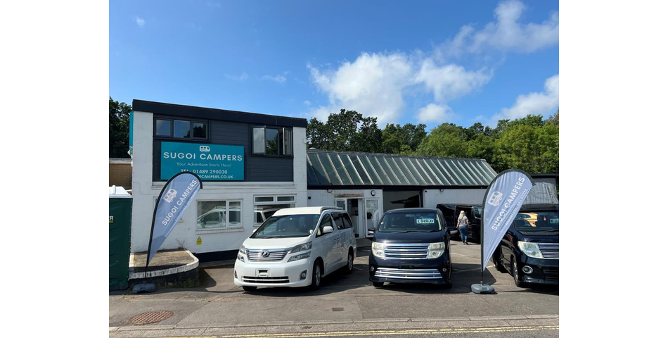 Lot 9 - Freehold Town Centre Commercial Investment