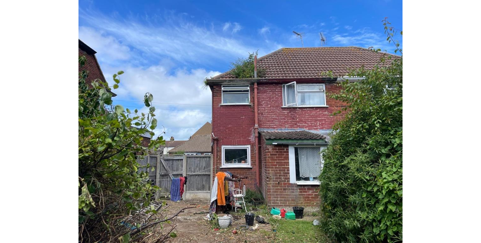 Lot 42 - Semi-detached House For Improvement