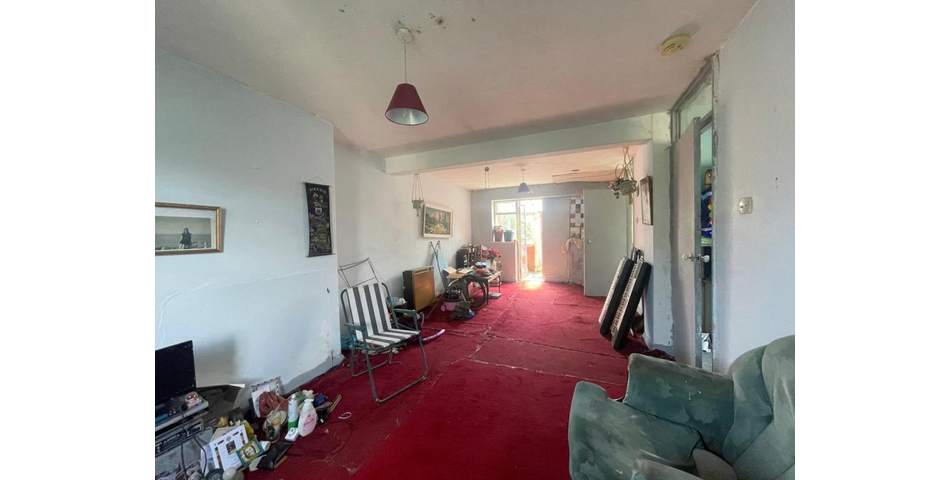 Lot 42 - Semi-detached House For Improvement