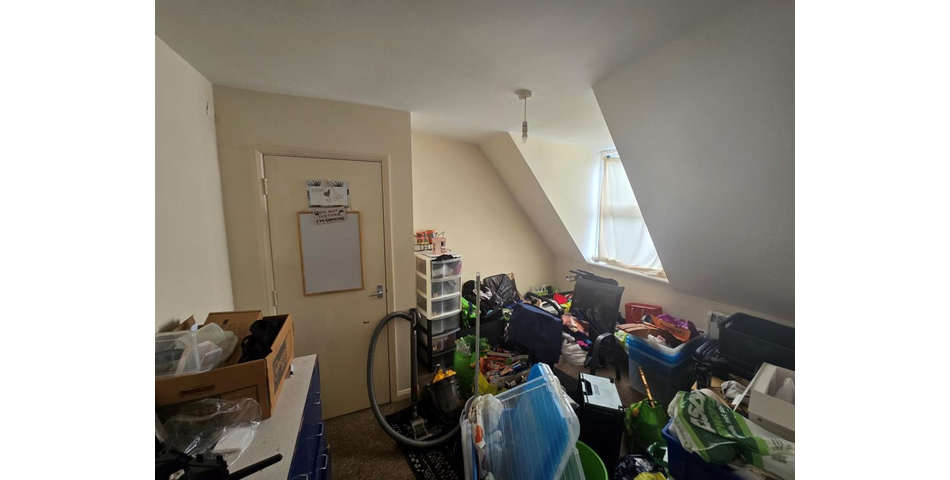 Lot 83 - Freehold Commercial And Residential Investment