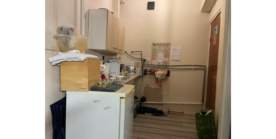 Lot 79 - Freehold Shop And Flat With Upper Parts
