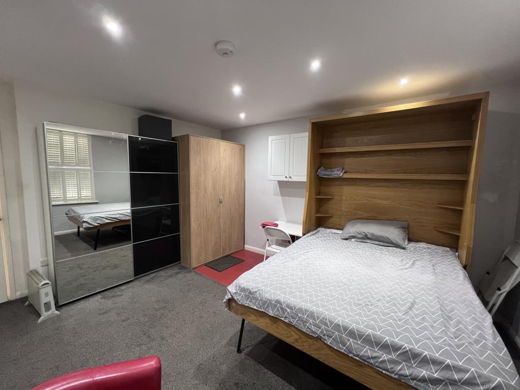 Six-Bedroom Guest House