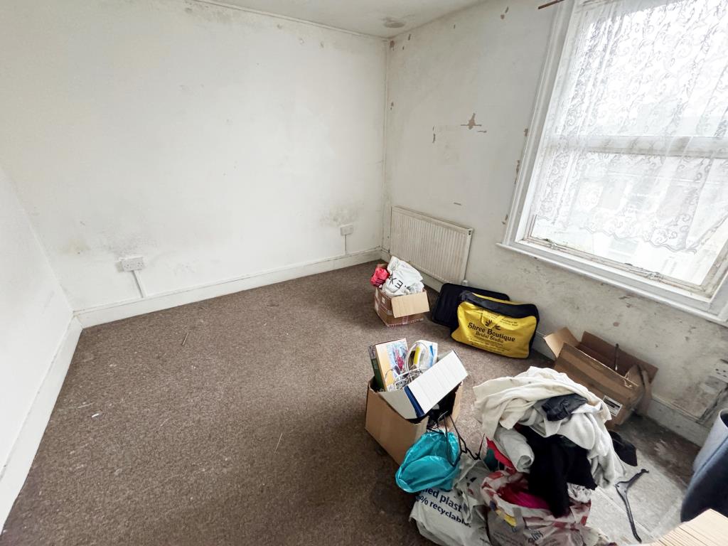 Terrace House For Improvement