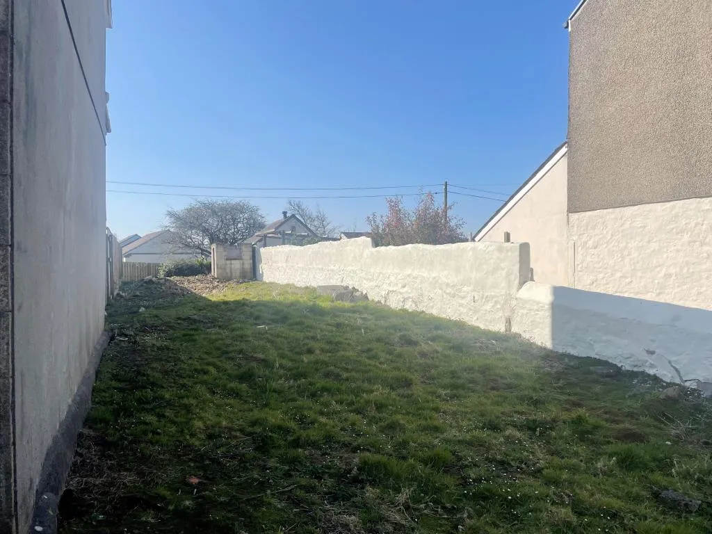 Freehold Property With Additional Land