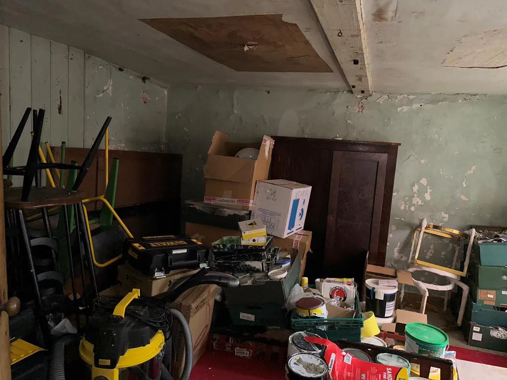 Former Pawn Shop Over Three Storeys