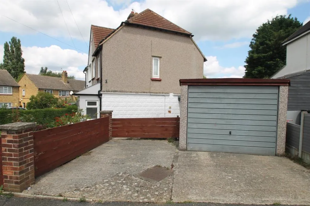 Well Presented Semi-Detached House
