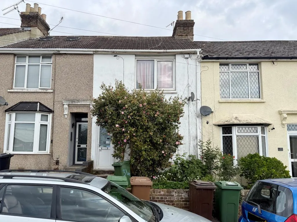 Mid-Terrace House For Refurbishment
