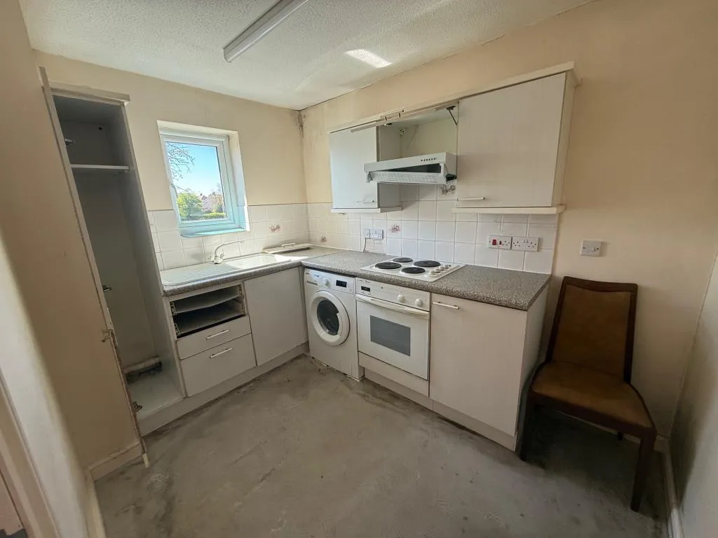 One-Bedroom Flat In Need Of Improvement