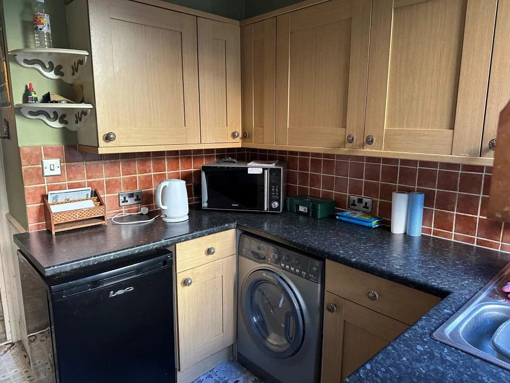One-Bedroom Garden Flat For Improvement
