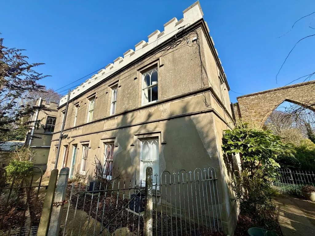 Freehold Residential Investment
