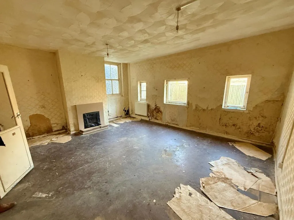 Freehold Residential Investment