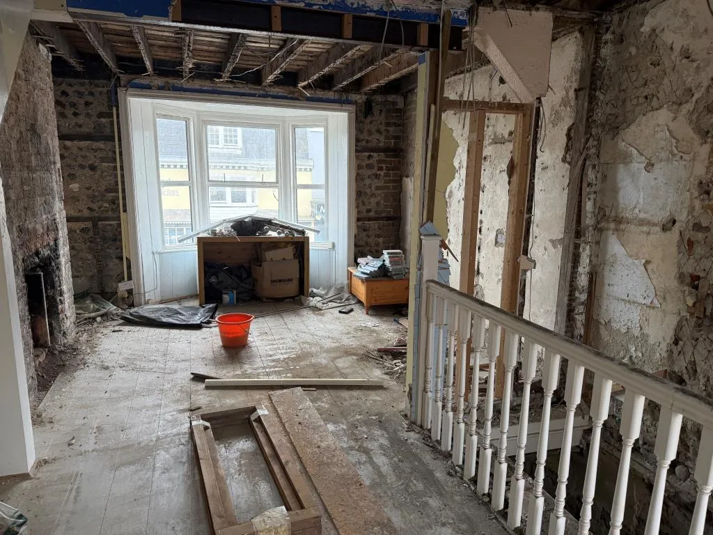 Freehold Shop And Upper Parts In Need Of Complete Refurbishment