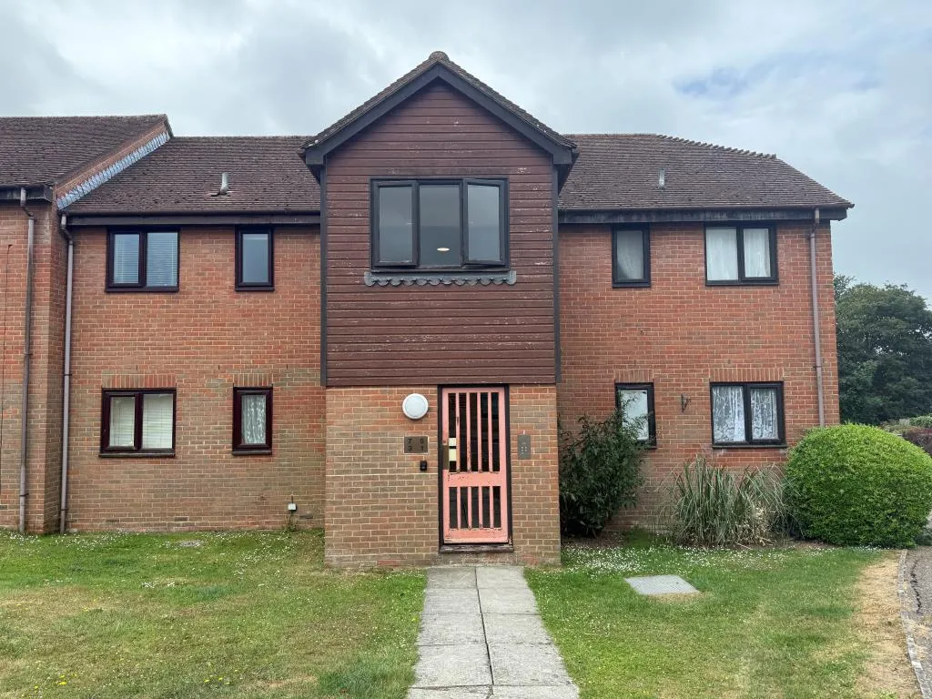 Ground Floor Flat With Parking In Need Of Updating