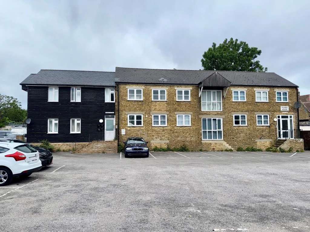 Freehold Block Of Flats For Investment