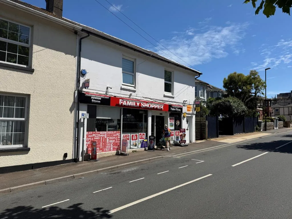 Freehold Mixed Commercial And Residential Investment
