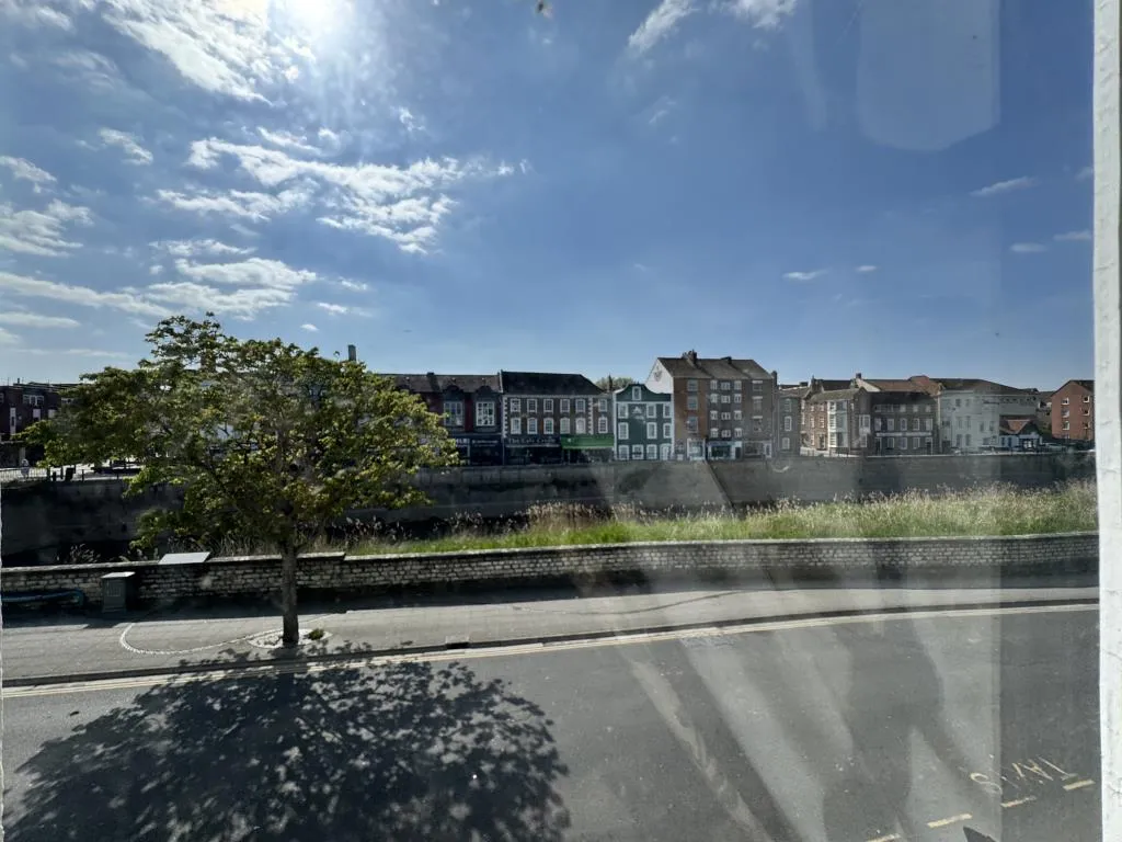 Freehold Mixed Use Investment