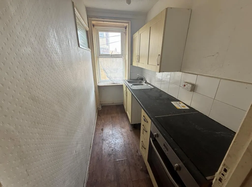 Studio Flat For Refurbishment
