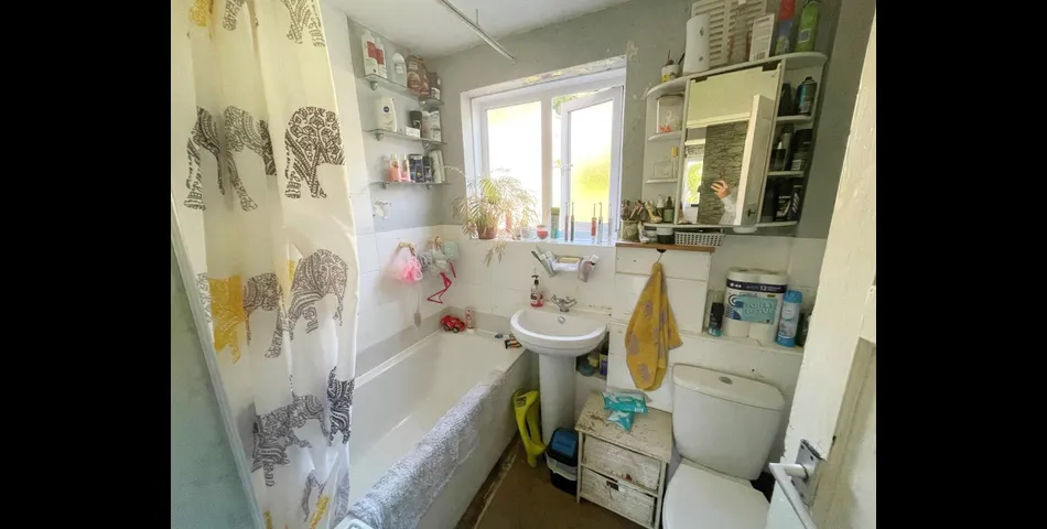 Lot 146 - Two-bedroom Ground Floor Flat For Investment