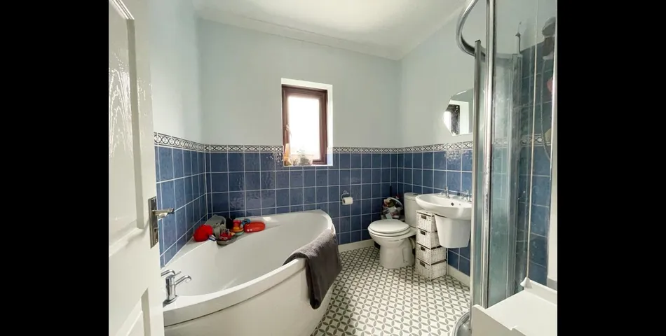 Lot 4 - Three-bedroom Semi-detached House For Investment