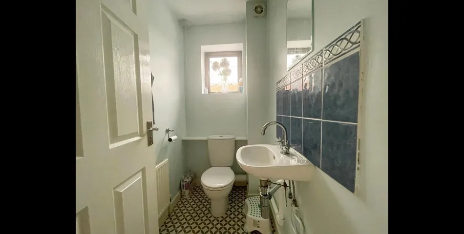 Lot 4 - Three-bedroom Semi-detached House For Investment