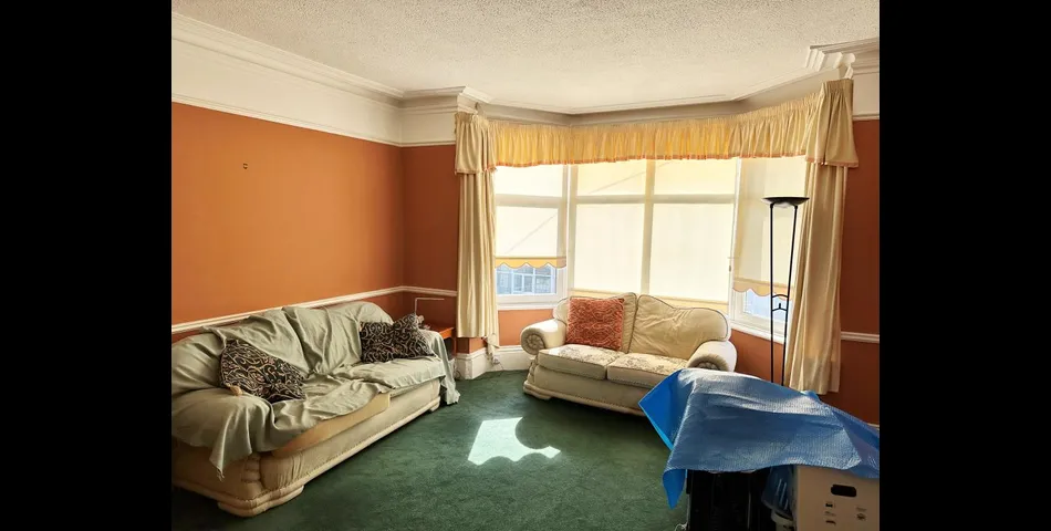 Lot 13 - Four-bedroom Maisonette With Sea Views