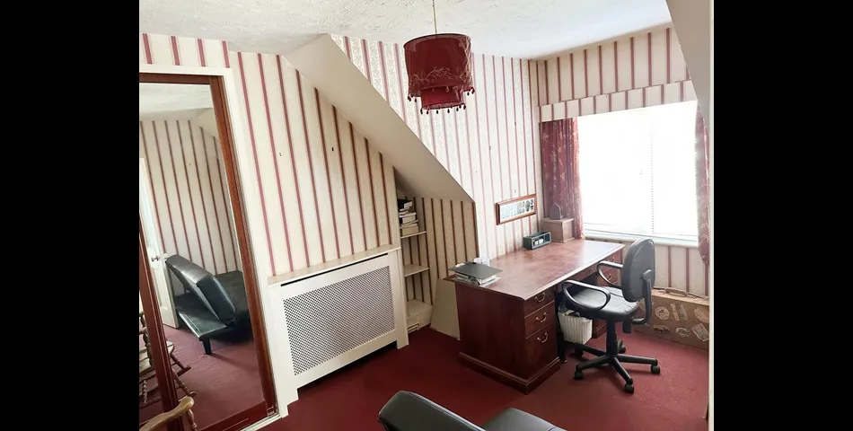 Lot 13 - Four-bedroom Maisonette With Sea Views