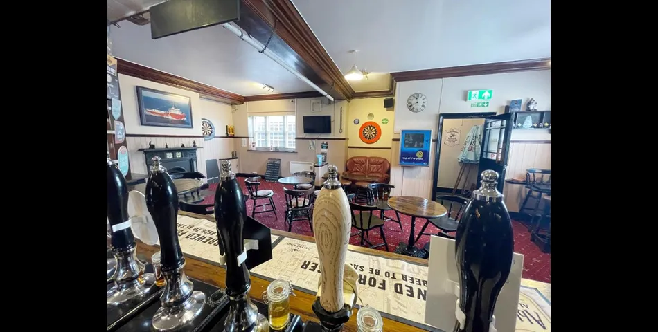Lot 109 - Pub With Courtyard Garden And Flat Above In Coastal Town