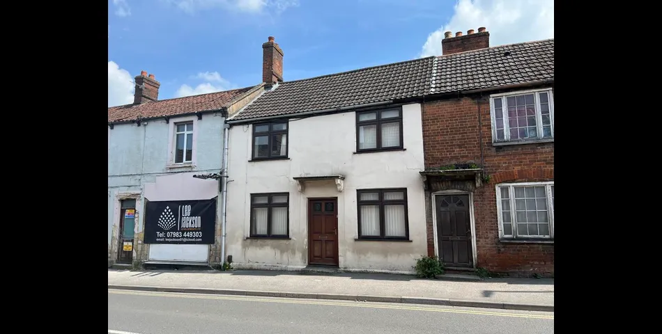 Lot 93 - Cottage For Refurbishment