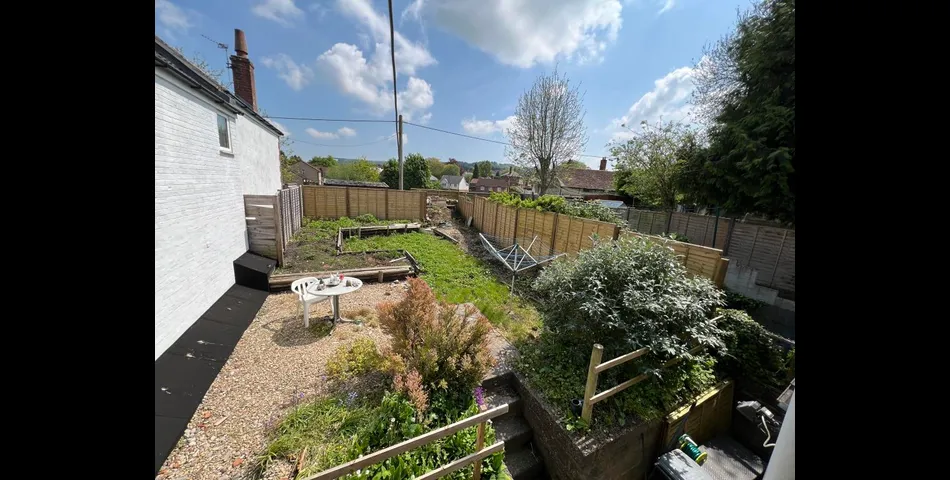 Lot 93 - Cottage For Refurbishment