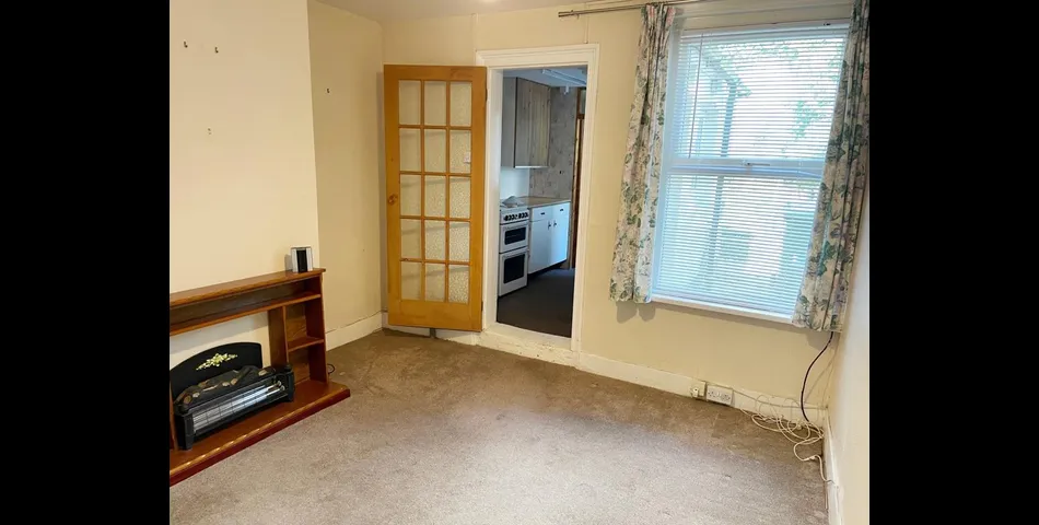 Lot 29 - Mid-terrace House For Improvement