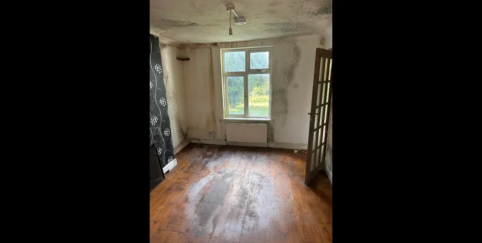 Lot 99 - End-terrace Cottage For Improvement