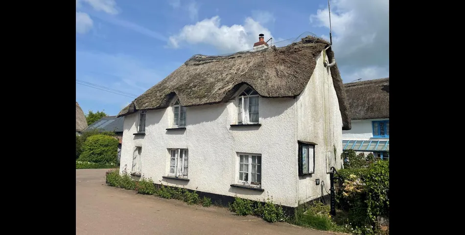Lot 63 - Freehold Cottage In Good Location