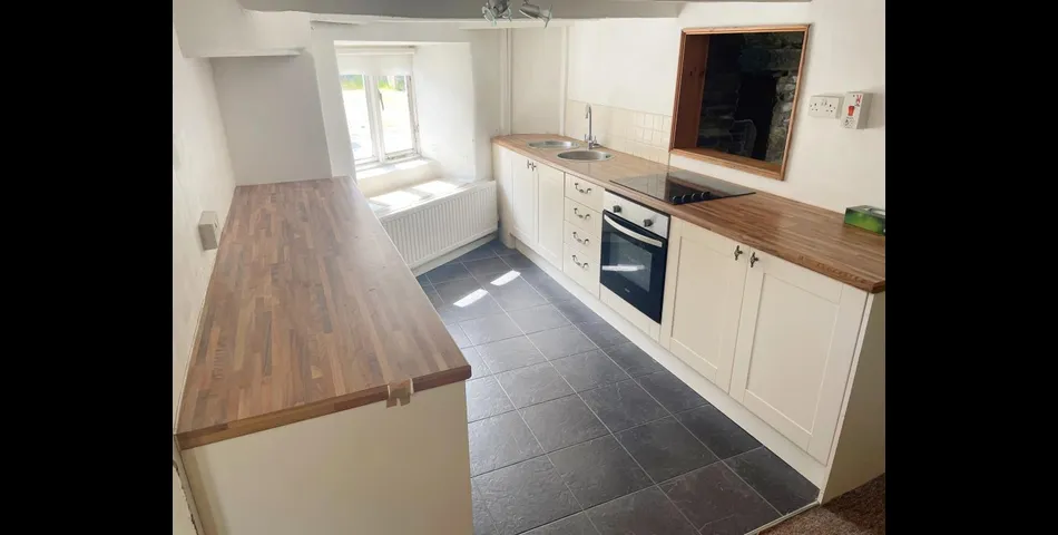 Lot 68 - Town Centre Cottage For Improvement