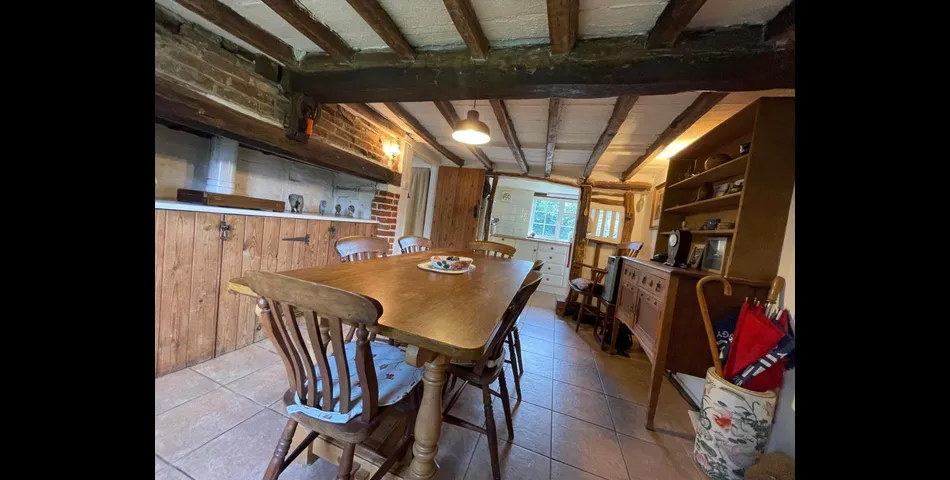 Lot 145 - Detached Cottage In Hertfordshire Village Location