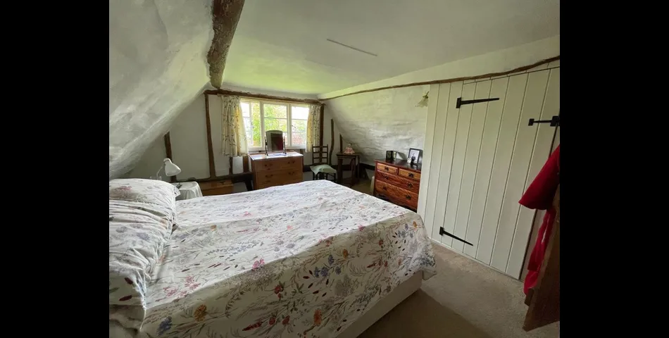 Lot 145 - Detached Cottage In Hertfordshire Village Location