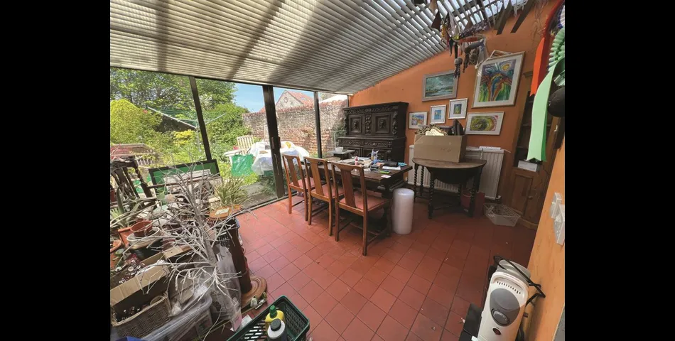 Lot 134 - Four Storey Town House For Updating