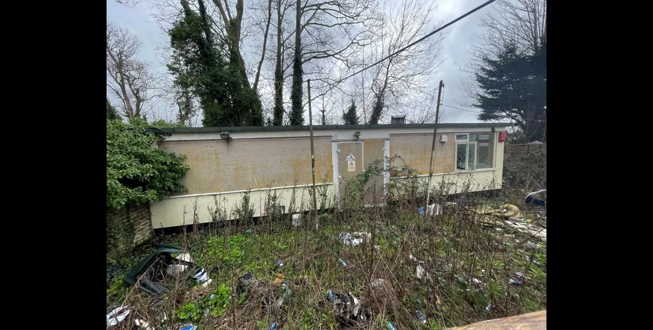 Lot 108 - 23-bedroom Hmo With Good Rental Income