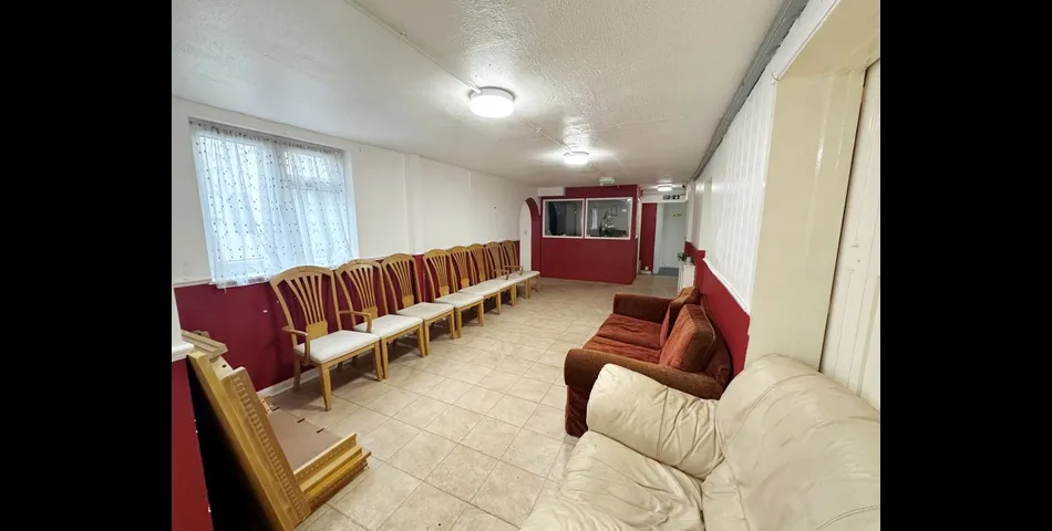 Lot 108 - 23-bedroom Hmo With Good Rental Income