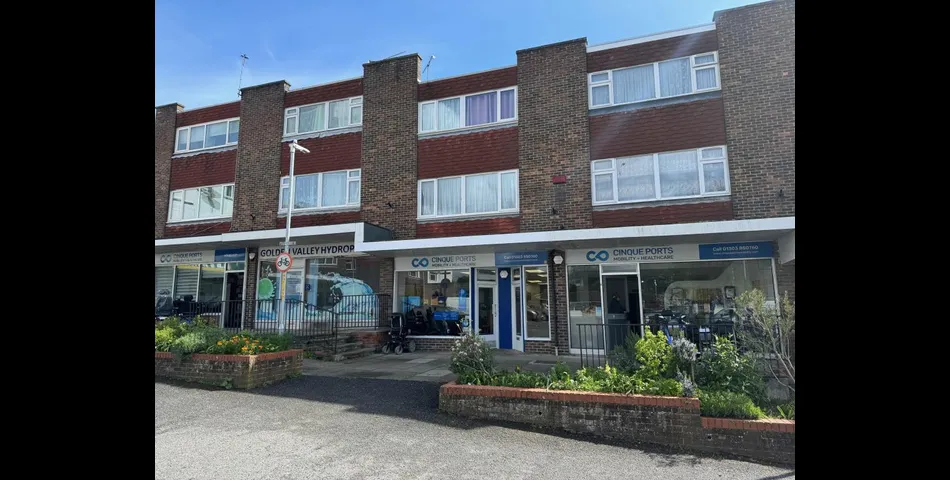 Lot 81 - Vacant Ground Floor Retail Unit Plus Residential Ground Rent