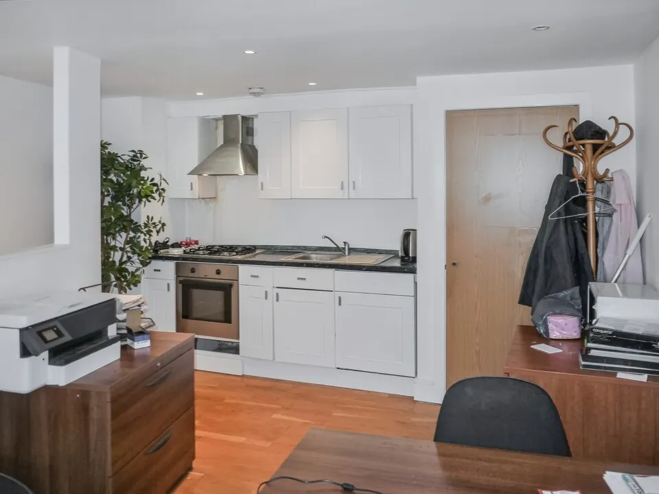 16 Horseshoe Mews, Acre Lane, London, SW2 5TH