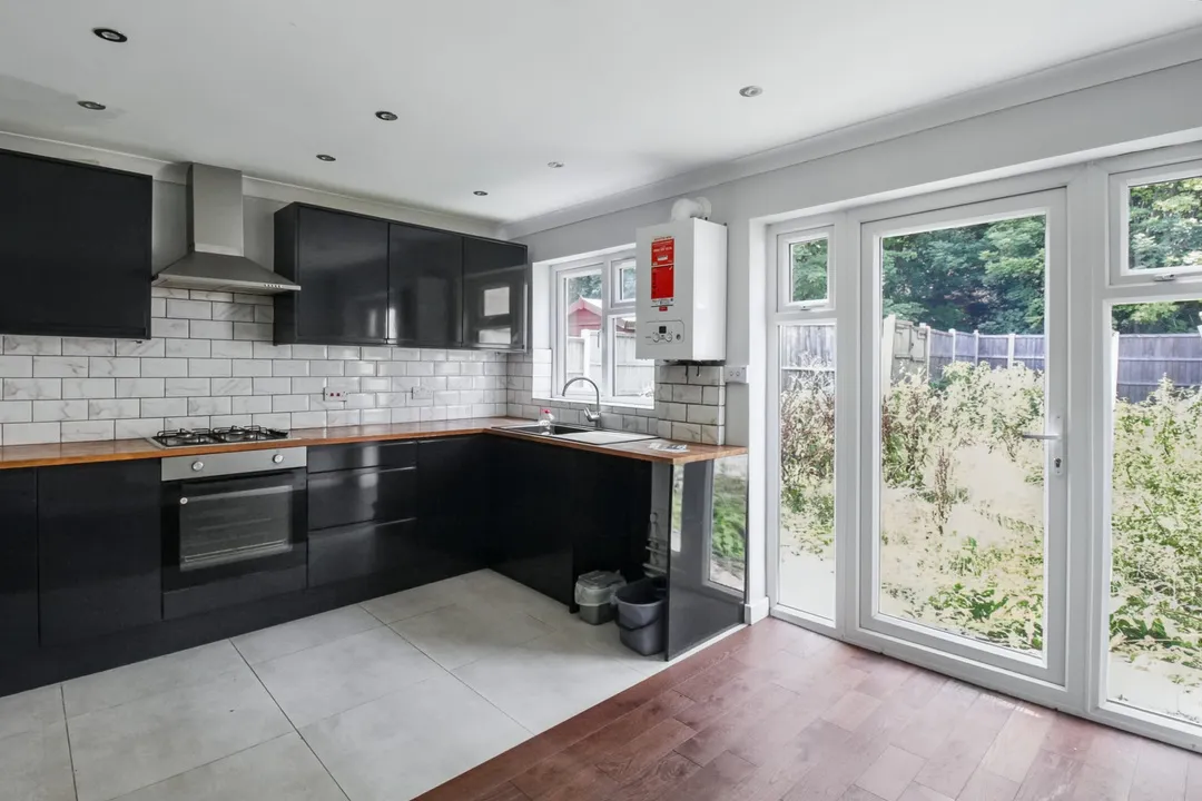 97 Curling Lane, Badgers Dene, Grays, Essex, RM17 5JJ